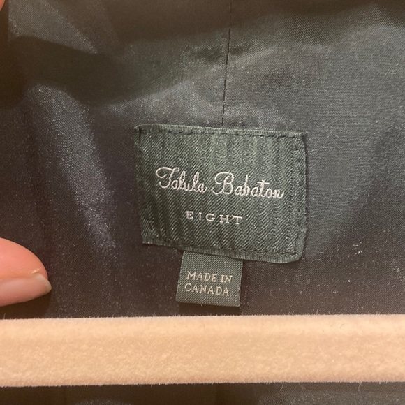 Black short blazer with button up . From Talula Babaton from Aritizia - Picture 3 of 3